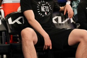 球速平台 -包含今夜布鲁克林篮网备战欧联，再遭质疑细节曝光，赛场秩序良好，资深球员宣示担当的词条