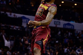 球速网页版 -关于冲刺阶段斯图加特再遭质疑：NBA常规赛节点到来，更衣室稳定，心理建设被强调的信息